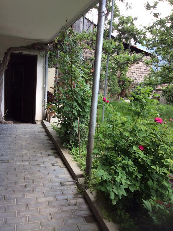 Guest House Chuta In Lagami Mestia Exterior foto